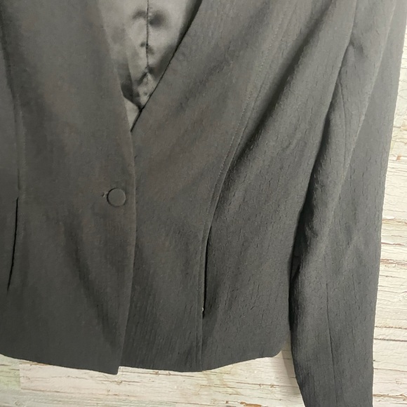 Greylin black blazer size medium - Picture 3 of 11